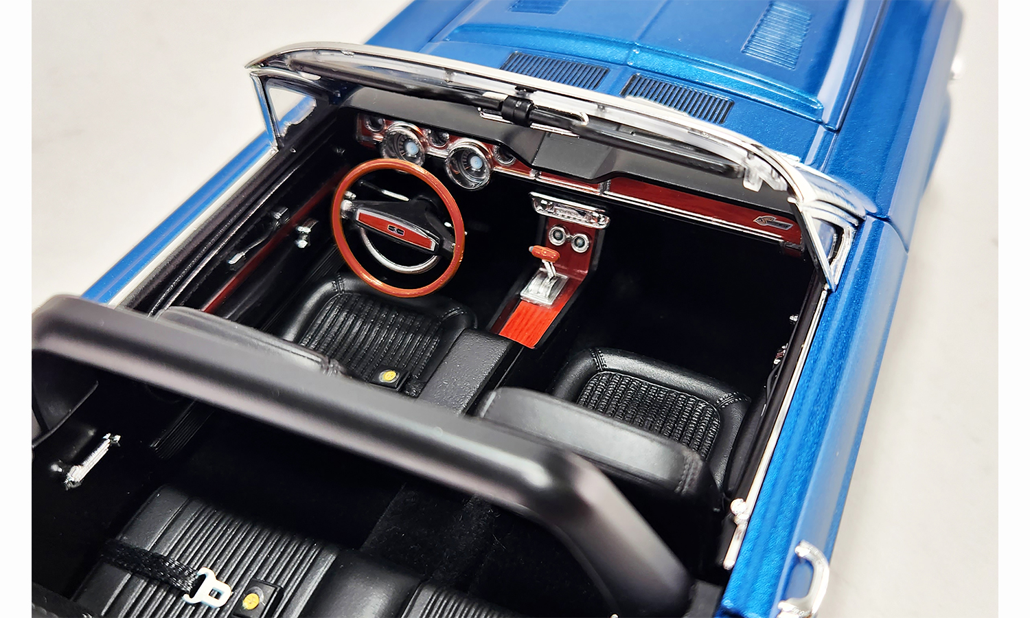 ACME Diecast: Car Collectibles
