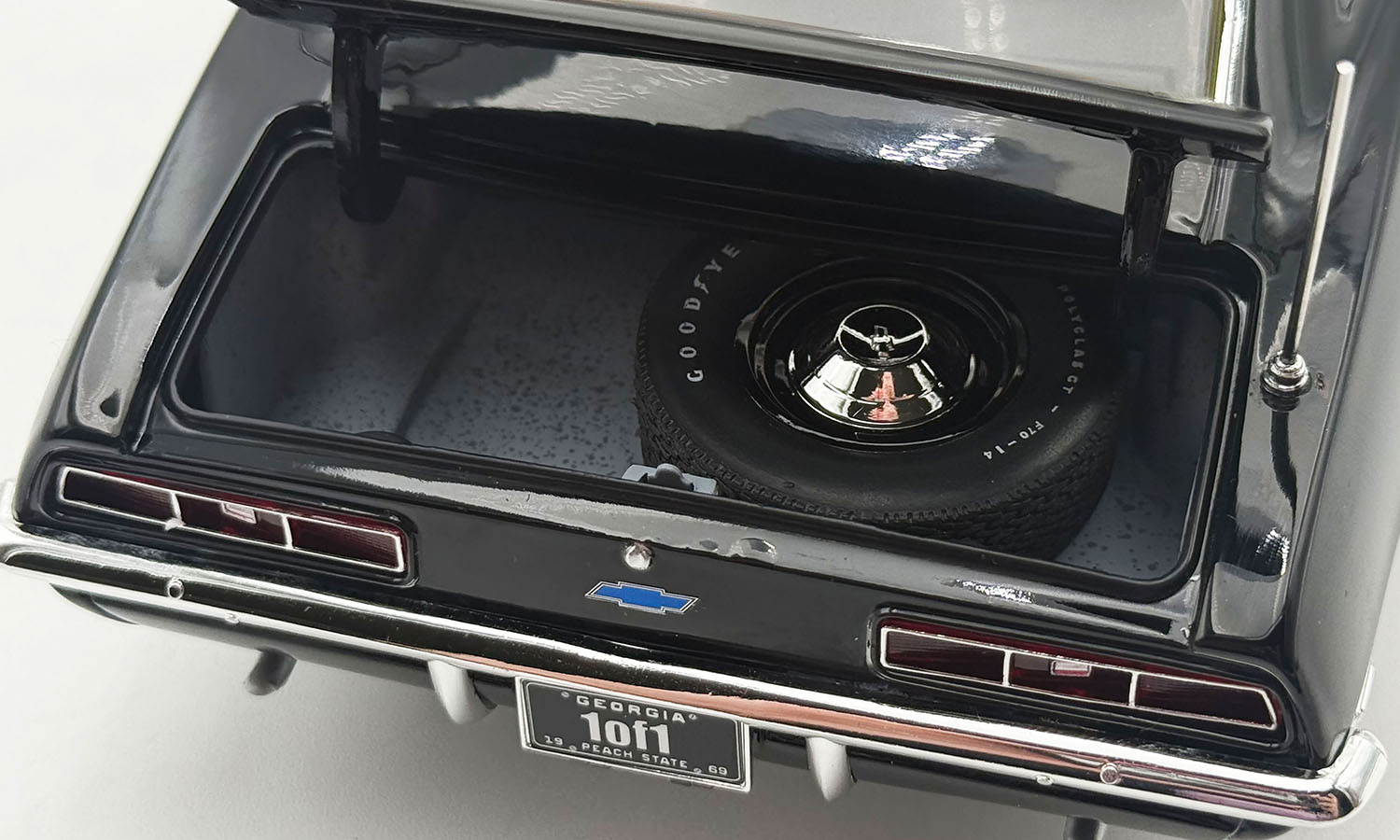 ACME Diecast: Car Collectibles