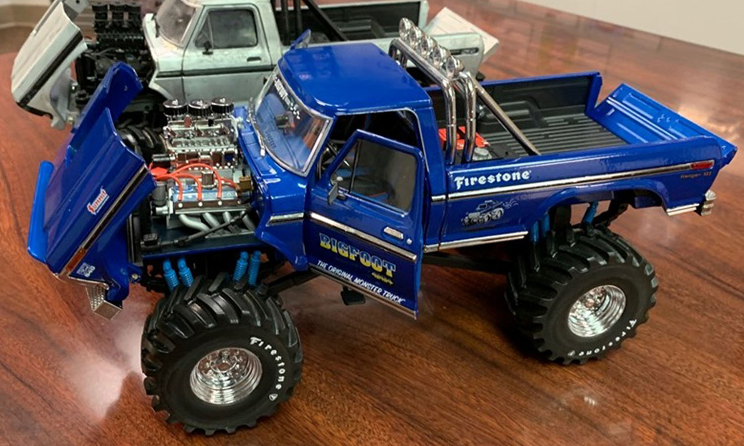 ACME Diecast Car Collectibles