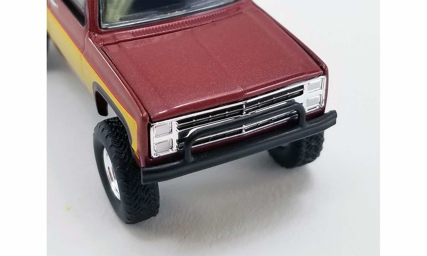 ACME 51369 1986 CHEVY K20 PICK UP STACEY DAVID'S GEARZ FALL GUY TRIBUTE 1/64 