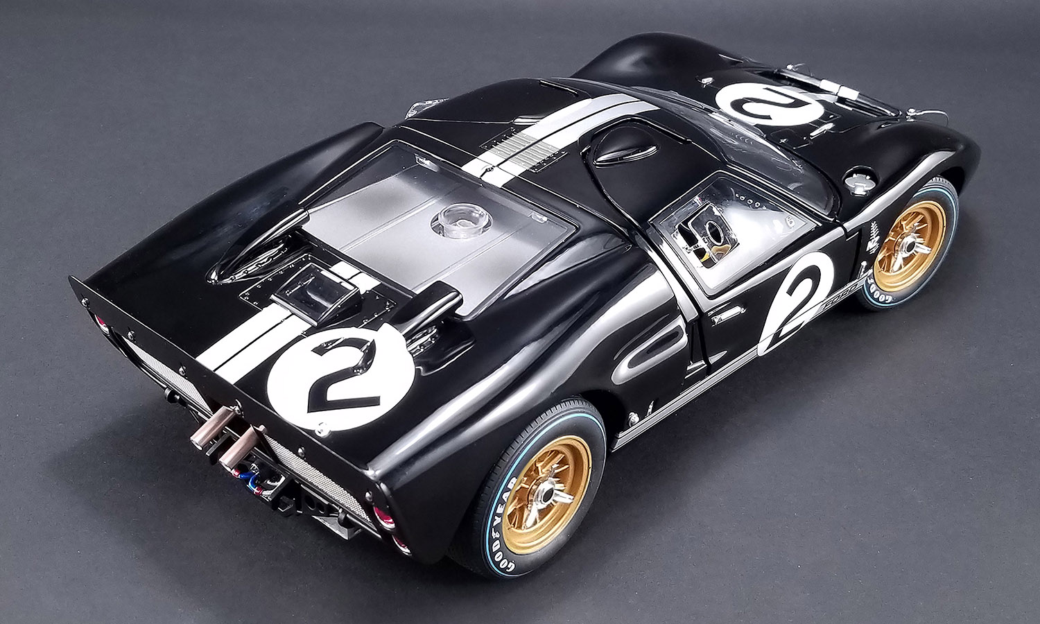 ACME Diecast: Car Collectibles