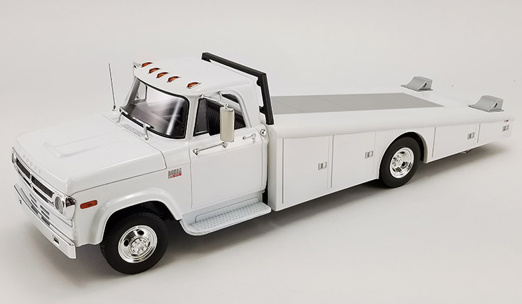 1:18 Dodge Ramp Trucks