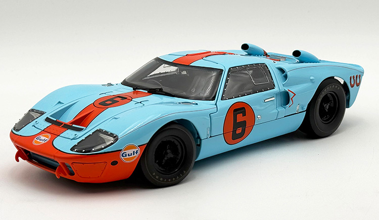 #6 1966 Ford GT40 MKII - Outlaw
